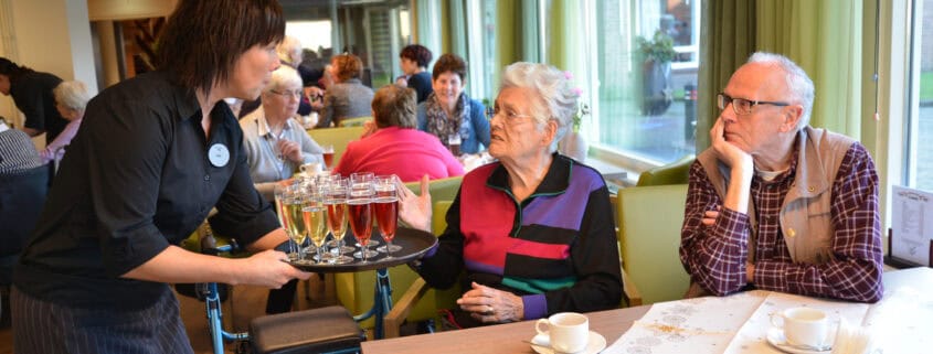 Vrijwilligers behouden? 6 manieren met Fenna software